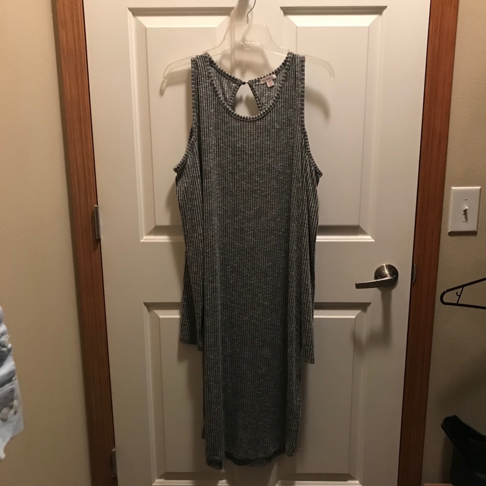 XXL Xhilaration cold shoulder dress